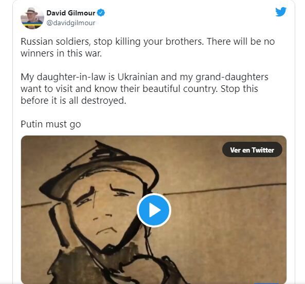 David Gilmour repudió mediante un Tweet las acciones tomadas por Rusia en Ucránia.