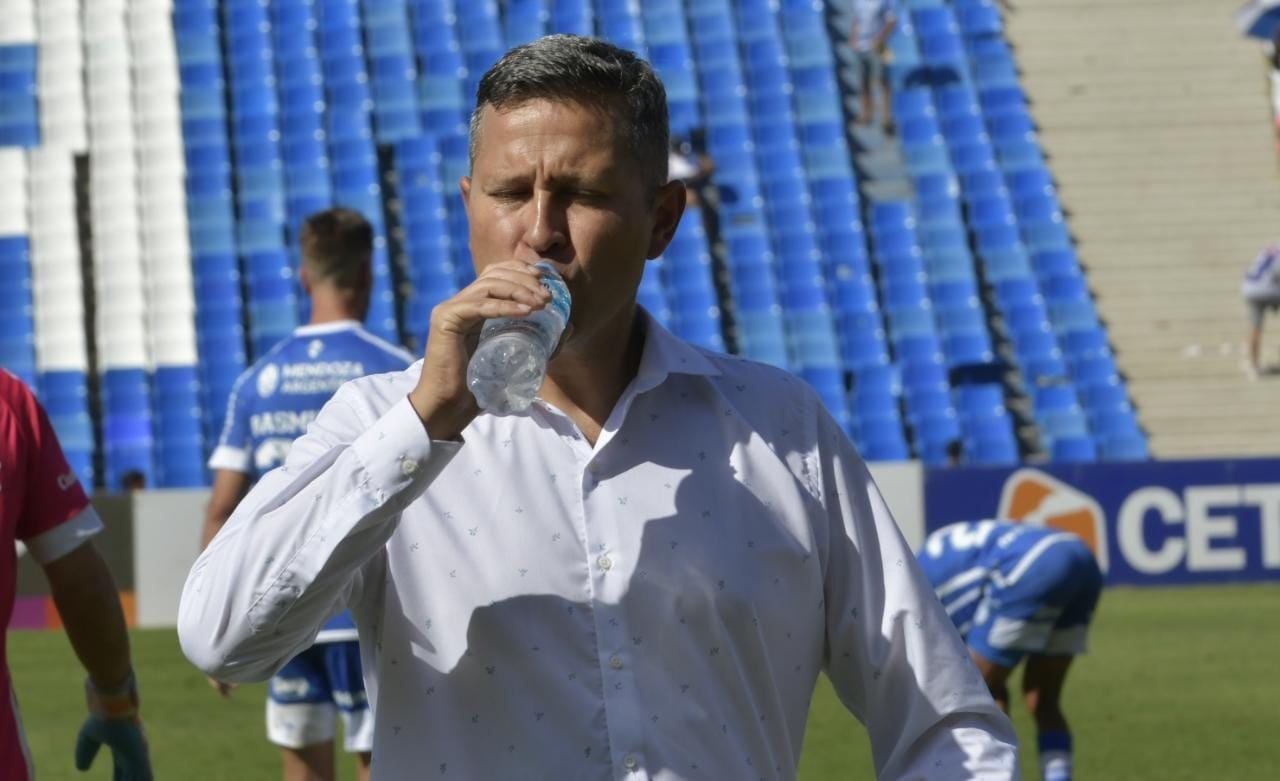 Diego Flores disparó contra una parte de la dirigencia del Tomba y tuvo que dejar su cargo. / Orlando Pelichotti