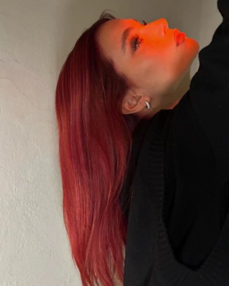 La actriz sorprendió a todos con su nuevo look.