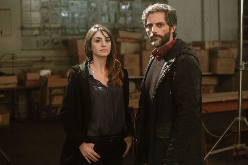 
    Dos para investigar. Julieta Zylberberg y Furriel en la segunda temporada investigan el caso de un chico desaparecido hace 6 meses.
   