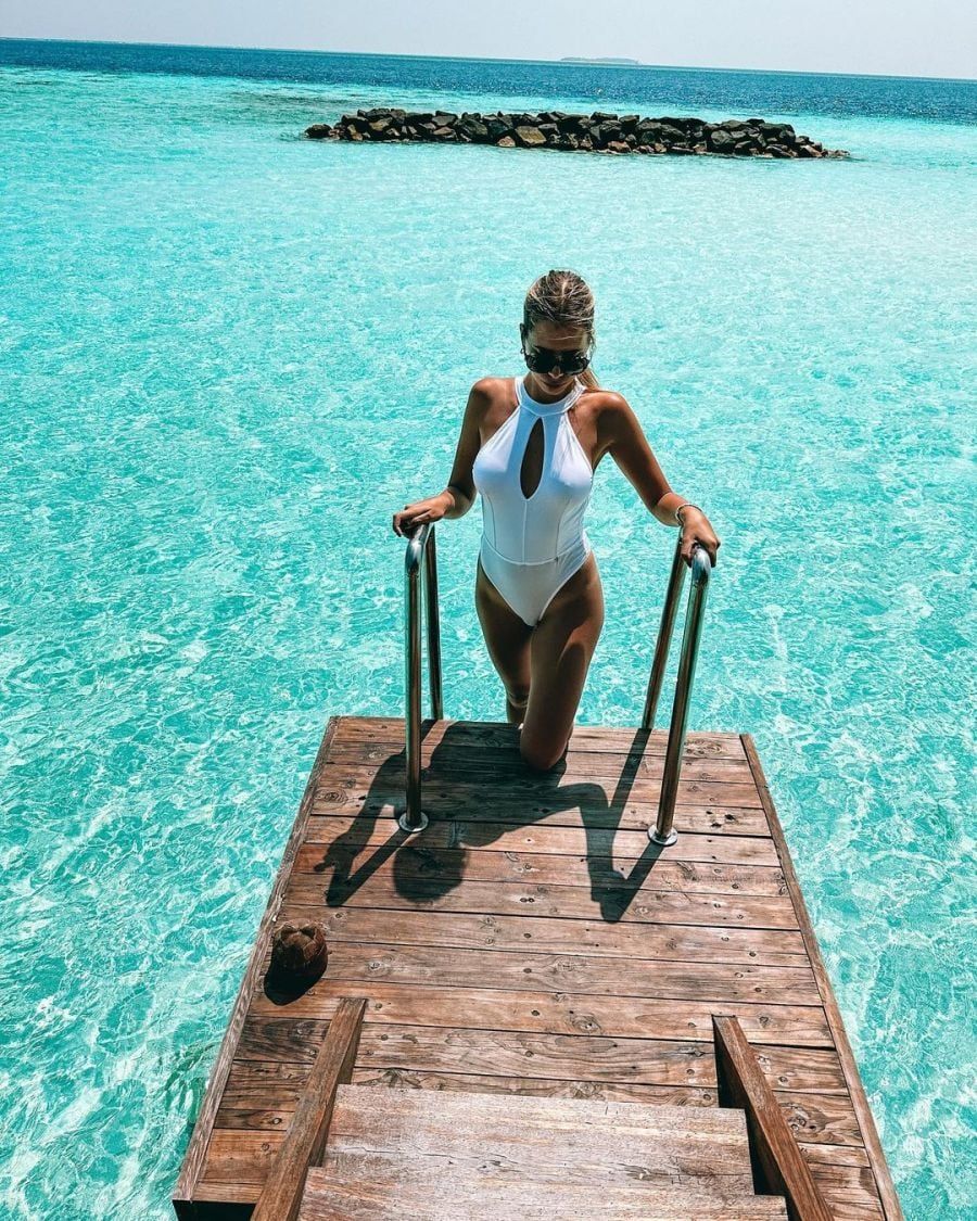 Coni Mosqueira subió las temperaturas de la web con su atuendo total black