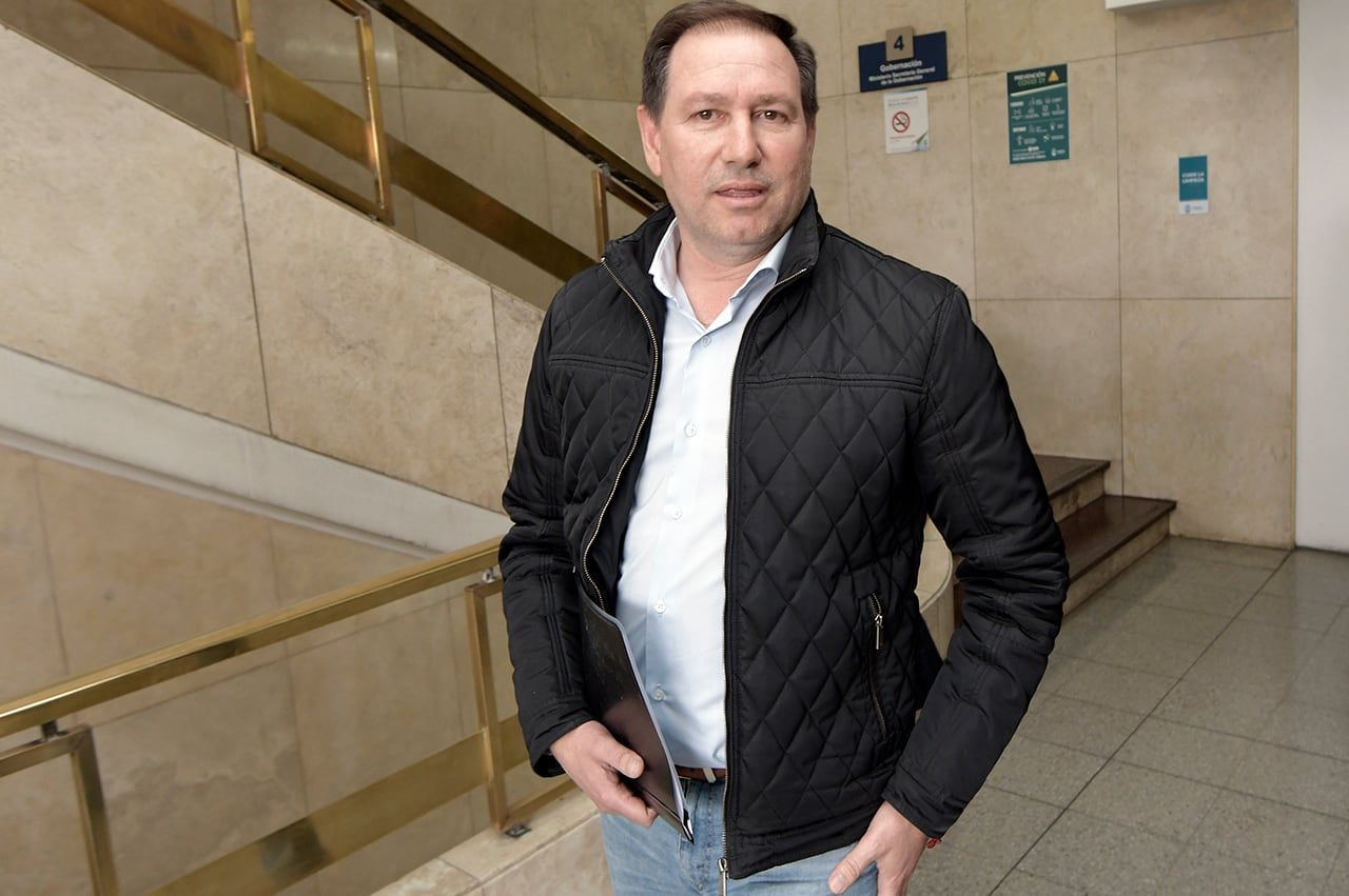 Esta jornada se reunieron los intendentes del Gran Mendoza, con el gobernador Rodolfo Suárez, para anailzar el tratamiento de uso del aguaRoberto Righi intendente de LavalleFoto: Orlando Pelichotti / Los Andes