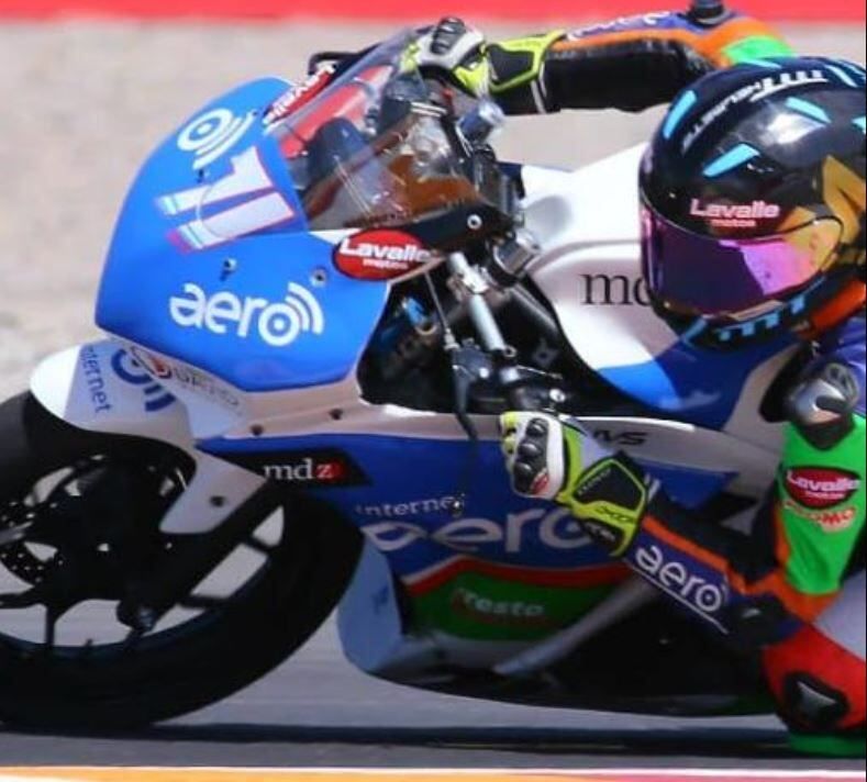 El mendocino Nano Villolobos en pista.