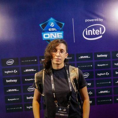       Evelyn, nuestra representante.     