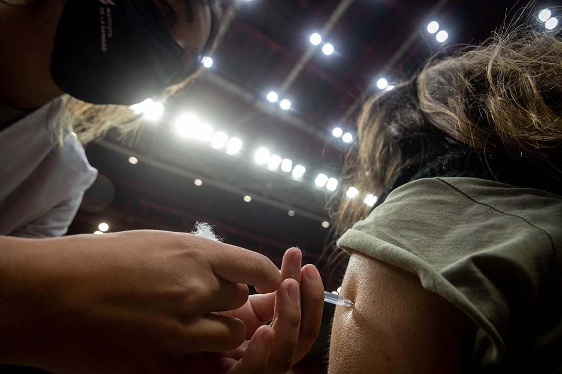 Se estima que alrededor de 265.000 personas en Mendoza esperan para completar su esquema de Sputnik V -