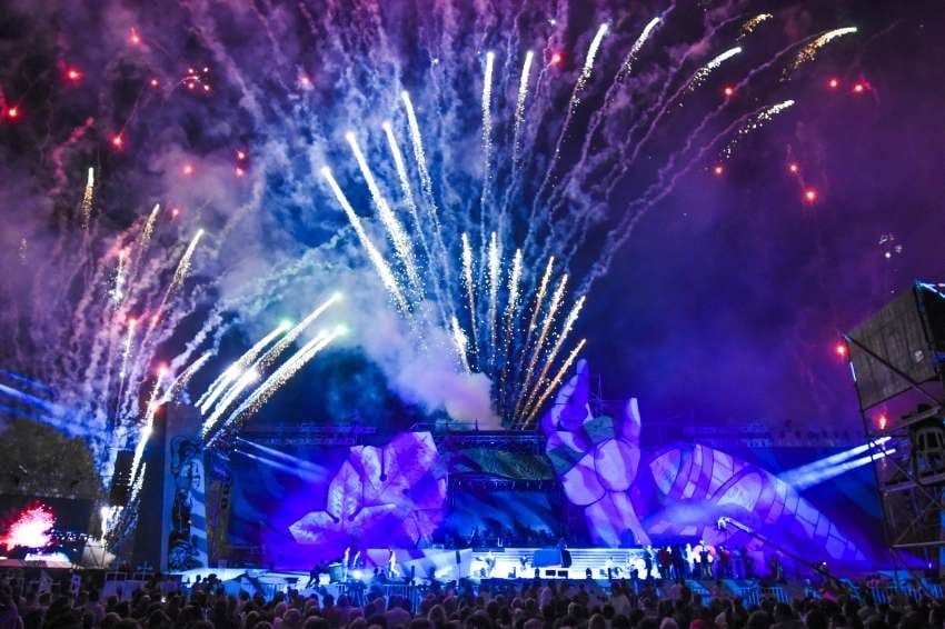 
Con 400 artistas en escena, fue muy aplaudido el espectáculo “Hermanos de vides y sueños”.  | Mariana Villa / Los Andes
   