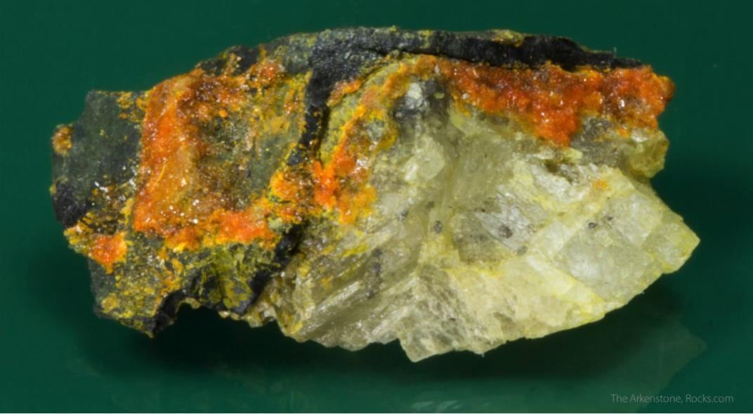 Adherimos al petitorio donde se solicita que se incorporen contenidos mínimos de Mineralogía y Geología en los programas educativos de la provincia.