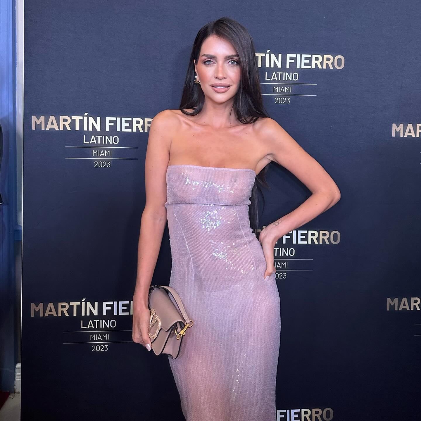 Zaira Nara en los Martín Fierro Miami