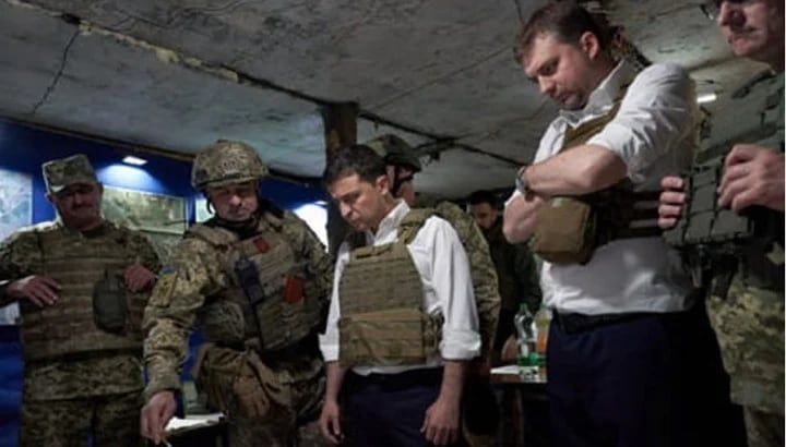 El primer efecto contrario al esperado por el presidente ruso al invadir a Ucrania, fue convertir a Volodimir Zelenski en una suerte de versión ucraniana de Churchill.