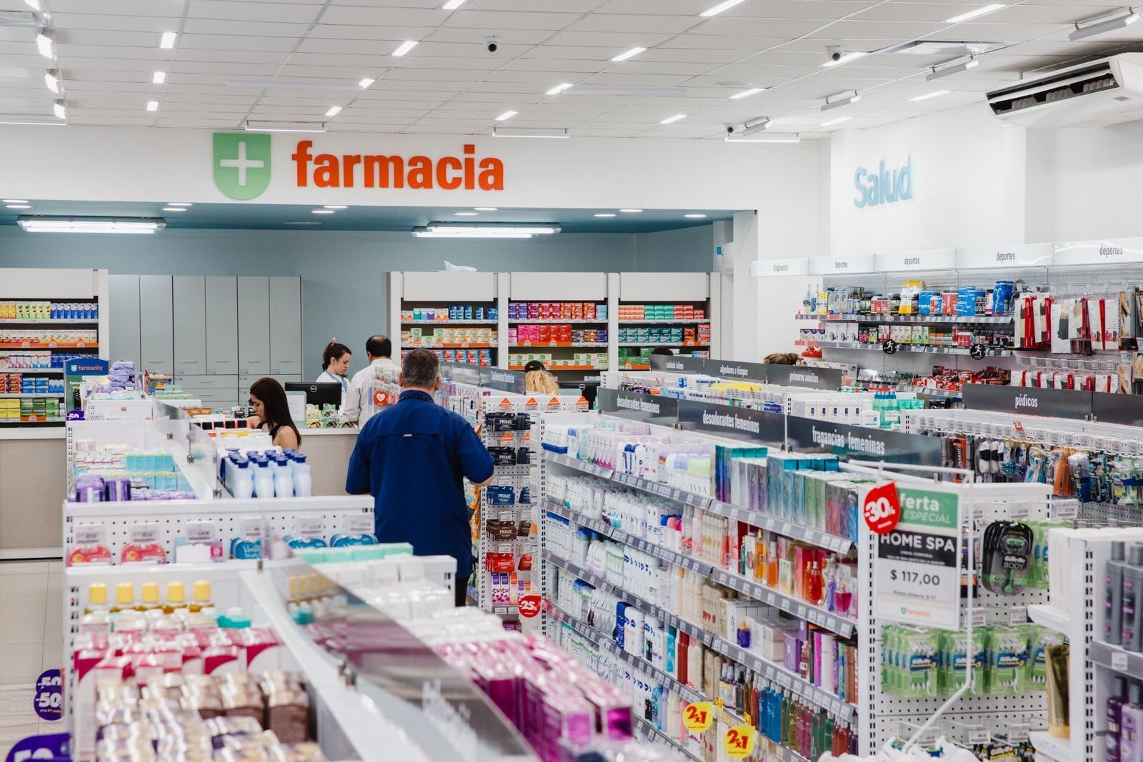 La compañía farmacéutica ofrece puestos vacantes a los que se puede postular por medio de LinkedIn. Foto: Farmacity / Redes