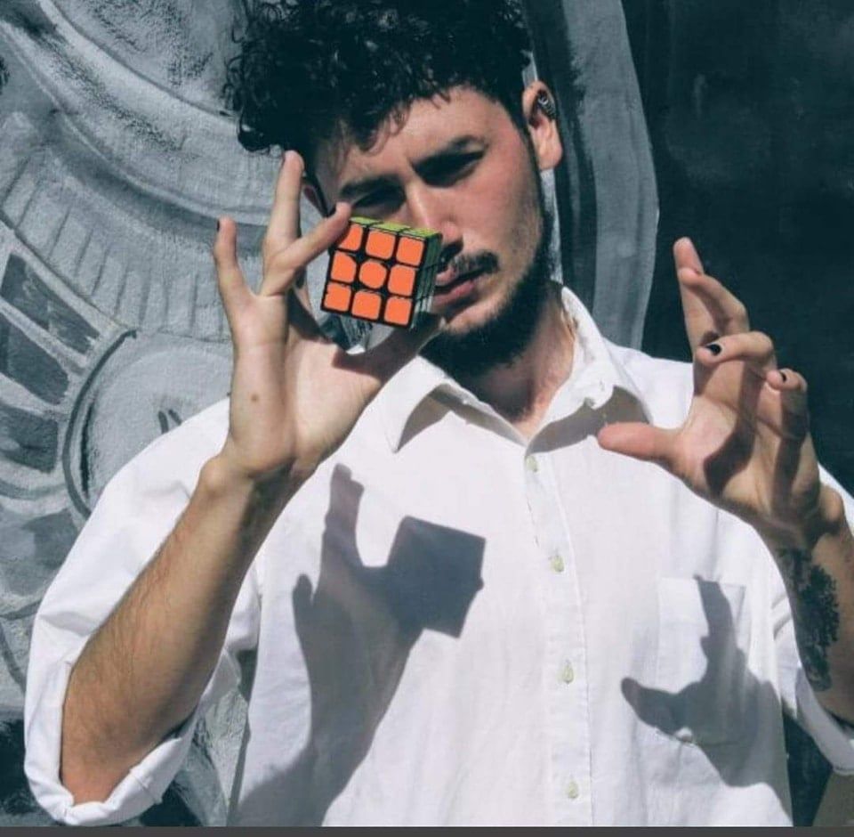 El mago Javier Cortés fue victima de un robo y luego de una estafa. Facebook