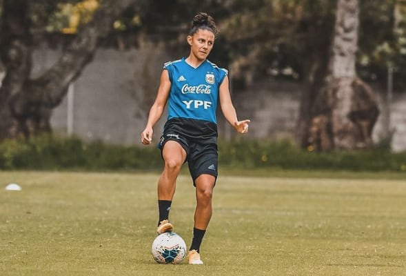 Julieta Cruz convocada para los amistosos de la Selección Argentina.