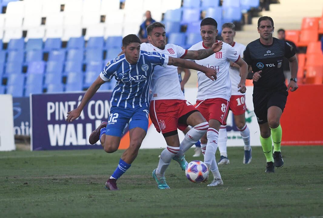 Fútbol Liga Profesional, Godoy Cruz Antonio Tomba vs Estudiantes de la Plata en el Estadio Malvinas Argentinas  Foto: José Gutierrez / lLos Andes