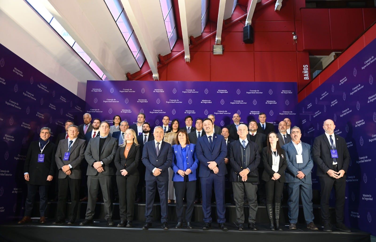 La funcionaria encabezó una reunión del Consejo de Seguridad Interior (CSI), junto al gobernador de la provincia, Alfredo Cornejo, y los ministros Mariano Cúneo Libarona (Justicia) y Luis Petri (Defensa). - Foto Gentileza