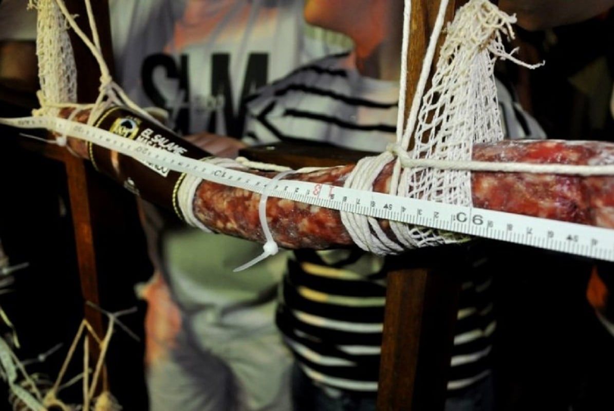 Tandil tiene el salame más largo: mide 113,36 metros - Gentileza / El Diario de Tandil