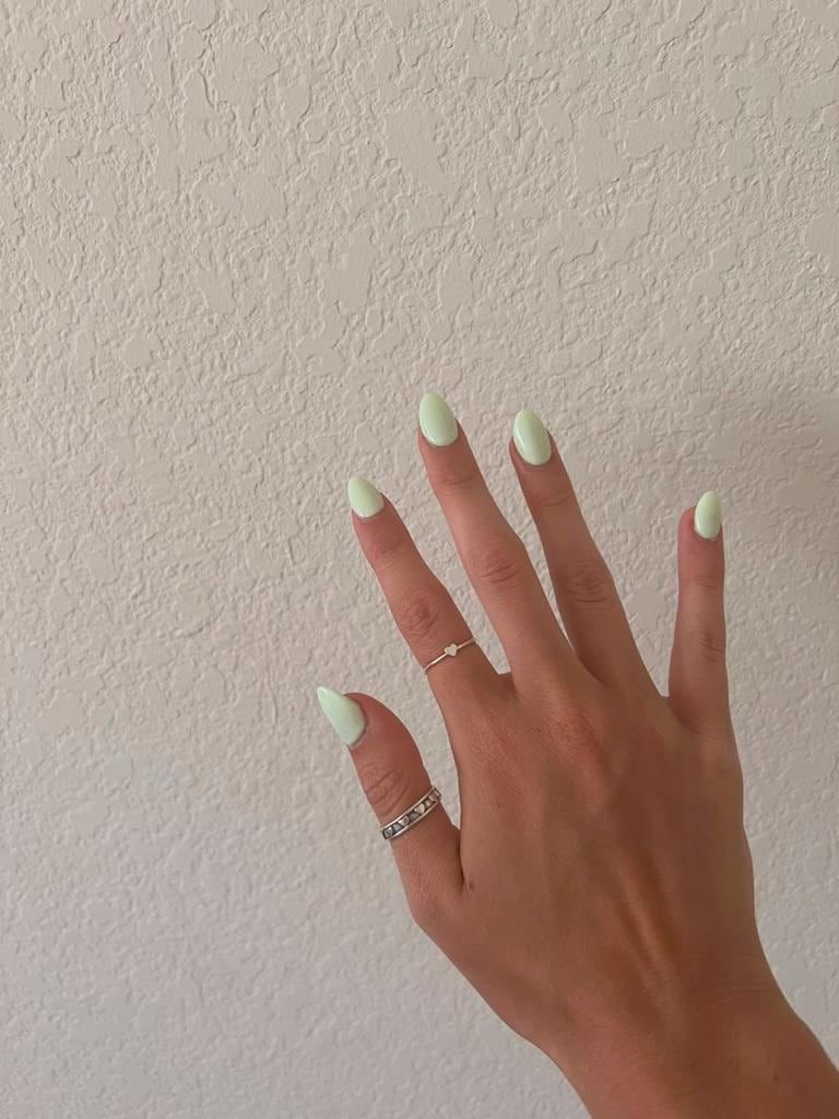 Uñas verde lima