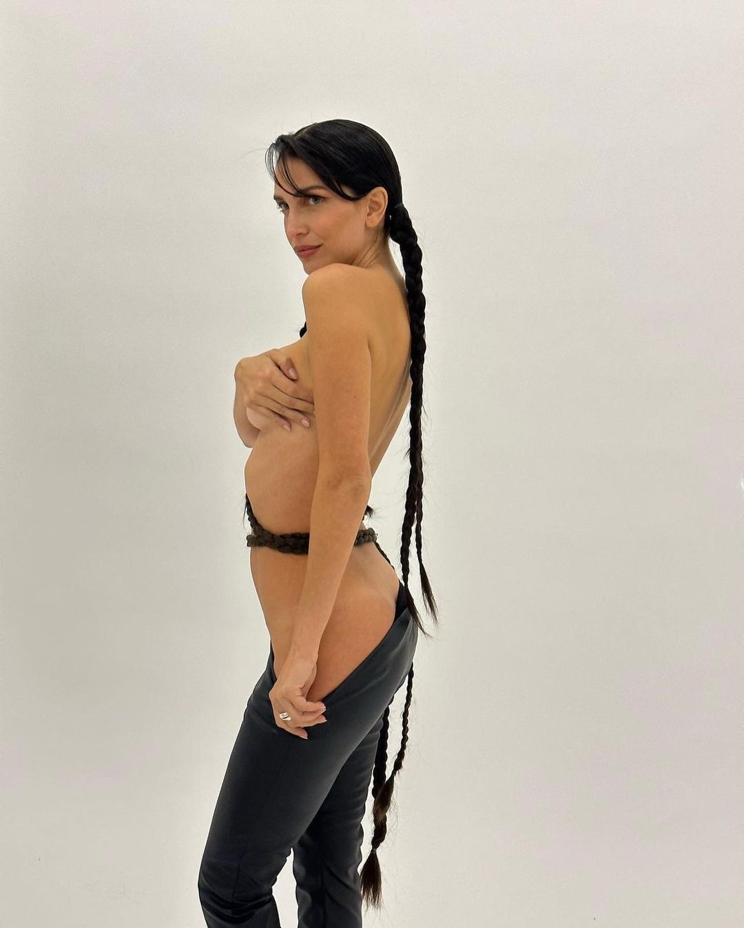 Zaira Nara posó frente a las cámaras