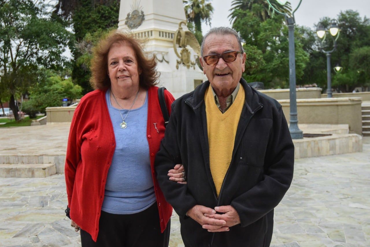 Germán Rodríguez junto a su esposa, su gran compañera: Mary. / Mariana Villa (Los Andes).