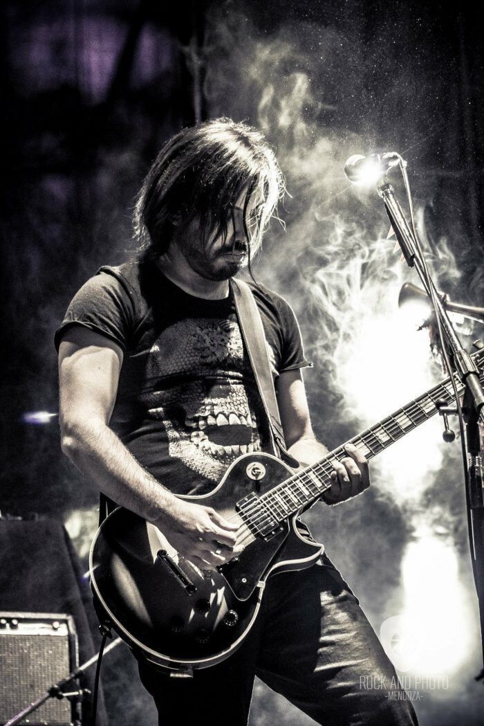 El guitarrista mendocino es parte del ensamble que hoy debuta en el teatro Independencia.