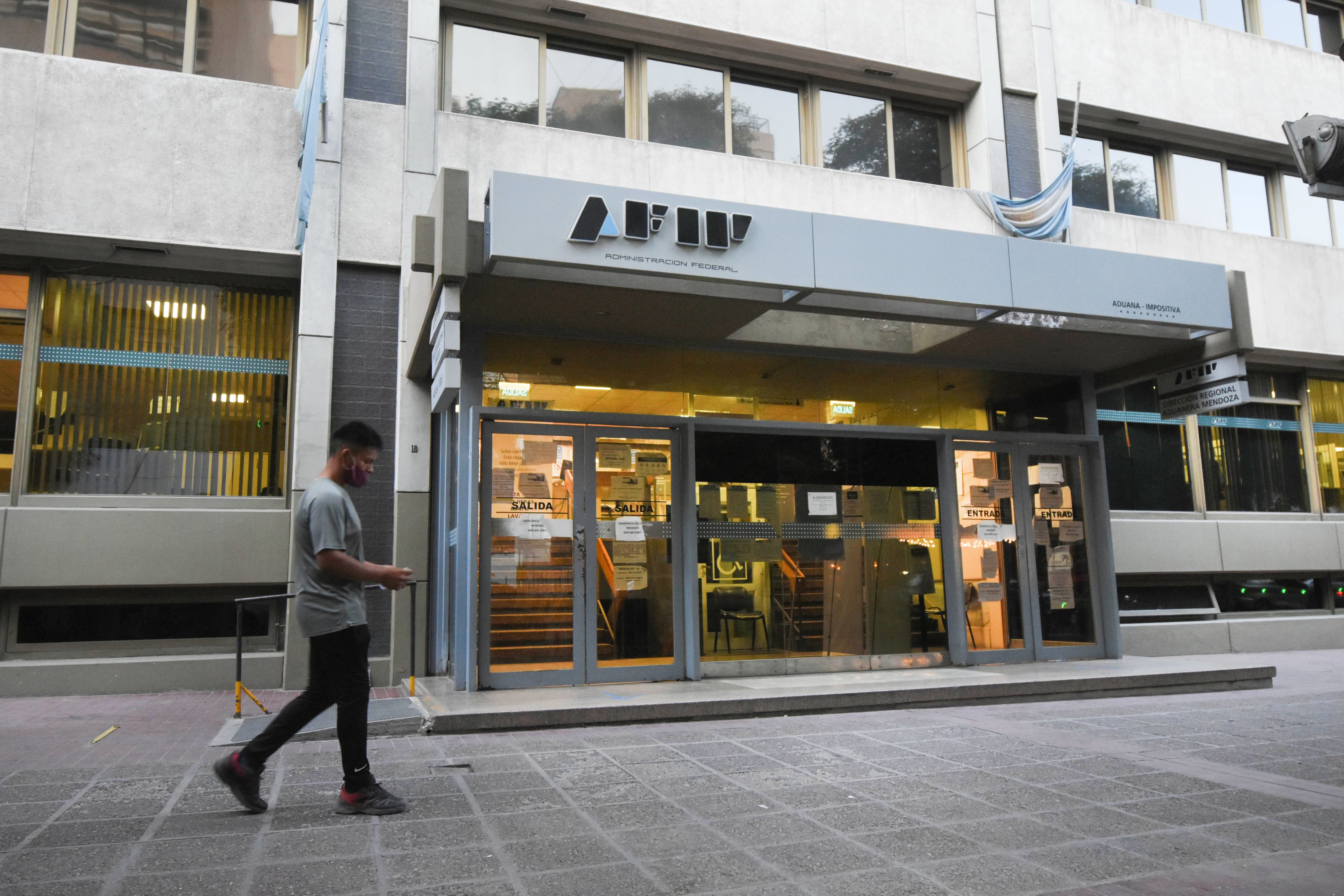 En Mendoza, 45.500 contribuyentes dejarán de pagar el impuesto a las Ganancias.