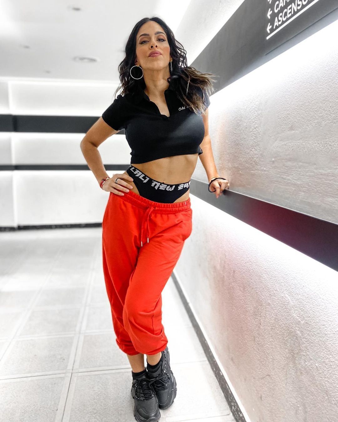 Celeste Muriega cautivó con su tanga a la vista