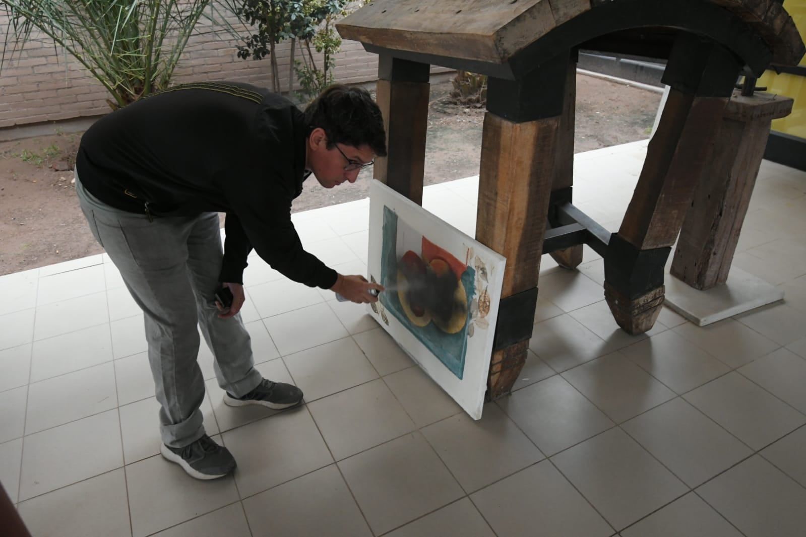 Se trata de la obra “#8M Manifiestos Visuales” - Ignacio Blanco / Los Andes