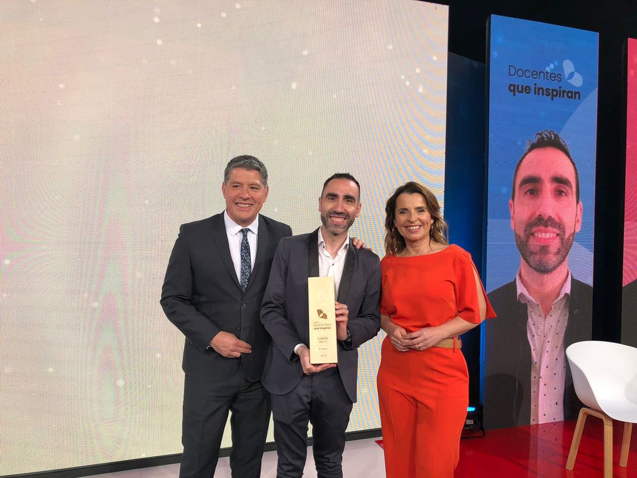 Damián Ortiz, durante la entrega de la distinción que se realizó anoche.