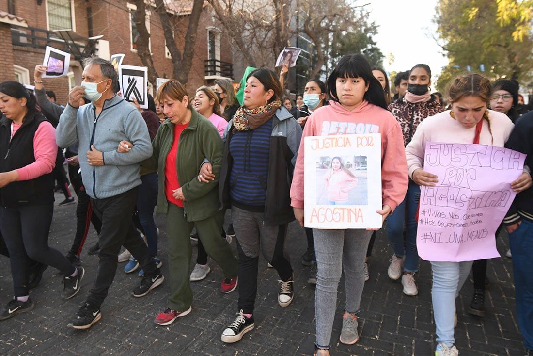 En San Martín, familiares y amigos de Agostina Trigo marcharon por las calles del centro para pedir Justicia.