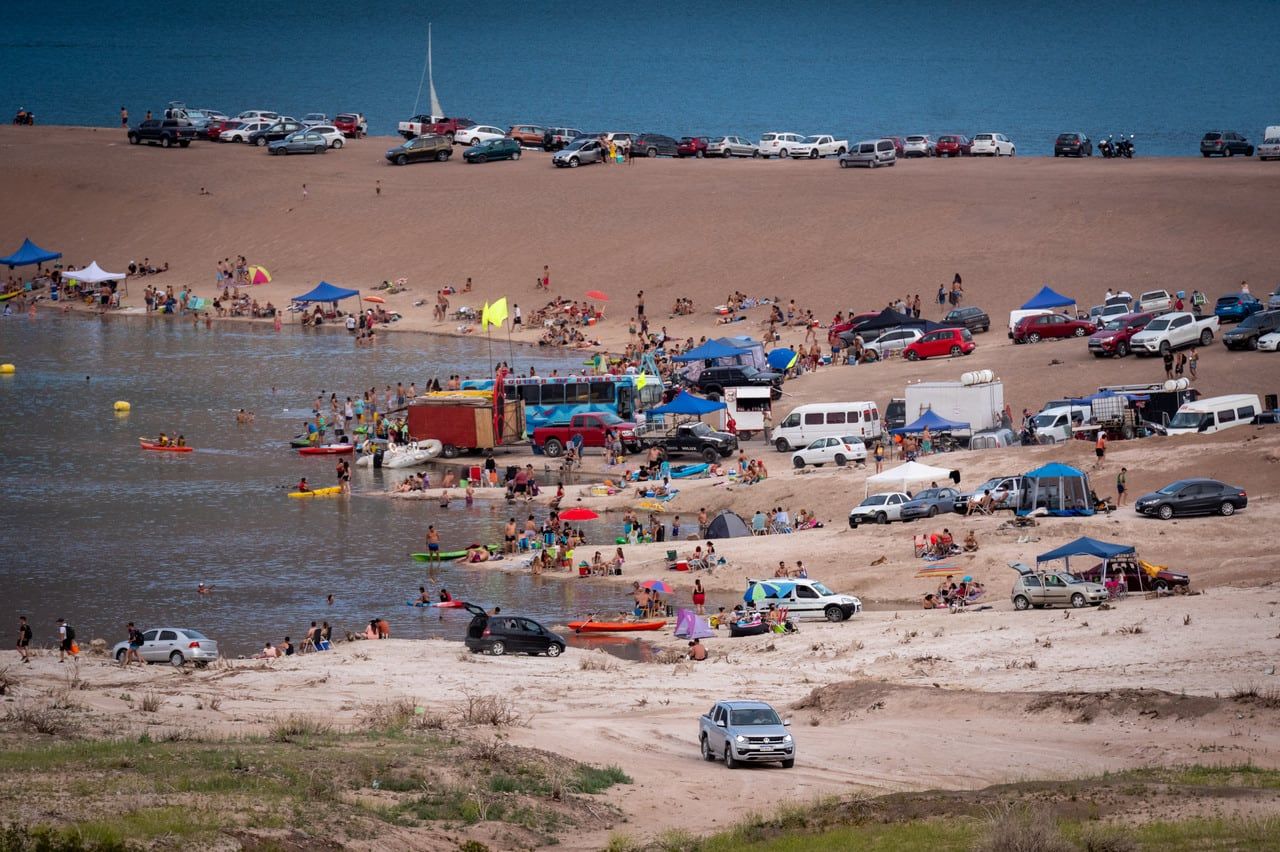 Durante el último fin de semana largo, se alcanzó una ocupación hotelera promedio del 95% en la provincia y en localidades como Cacheuta, Potrerillos y Uspallata, las plazas se ocuparon al 100%. Foto: Ignacio Blanco / Los Andes 