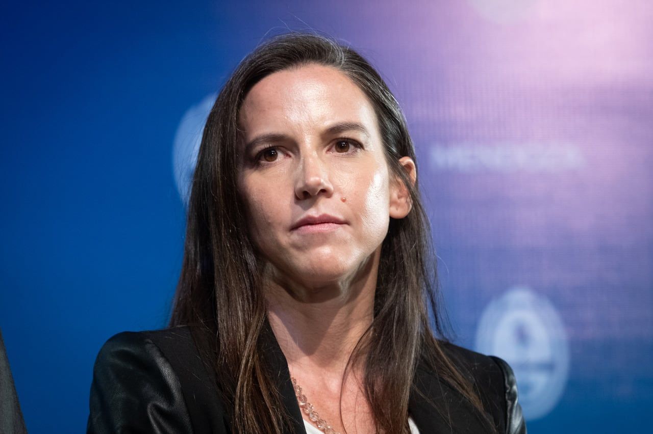 El gobernador electo presentó a sus ministros, ministras y el esquema con el que funcionará la gestión de los próximos cuatro años. Ministra de Seguridad y Justicia: María Mercedes Rus      Foto: Ignacio Blanco / Los Andes 