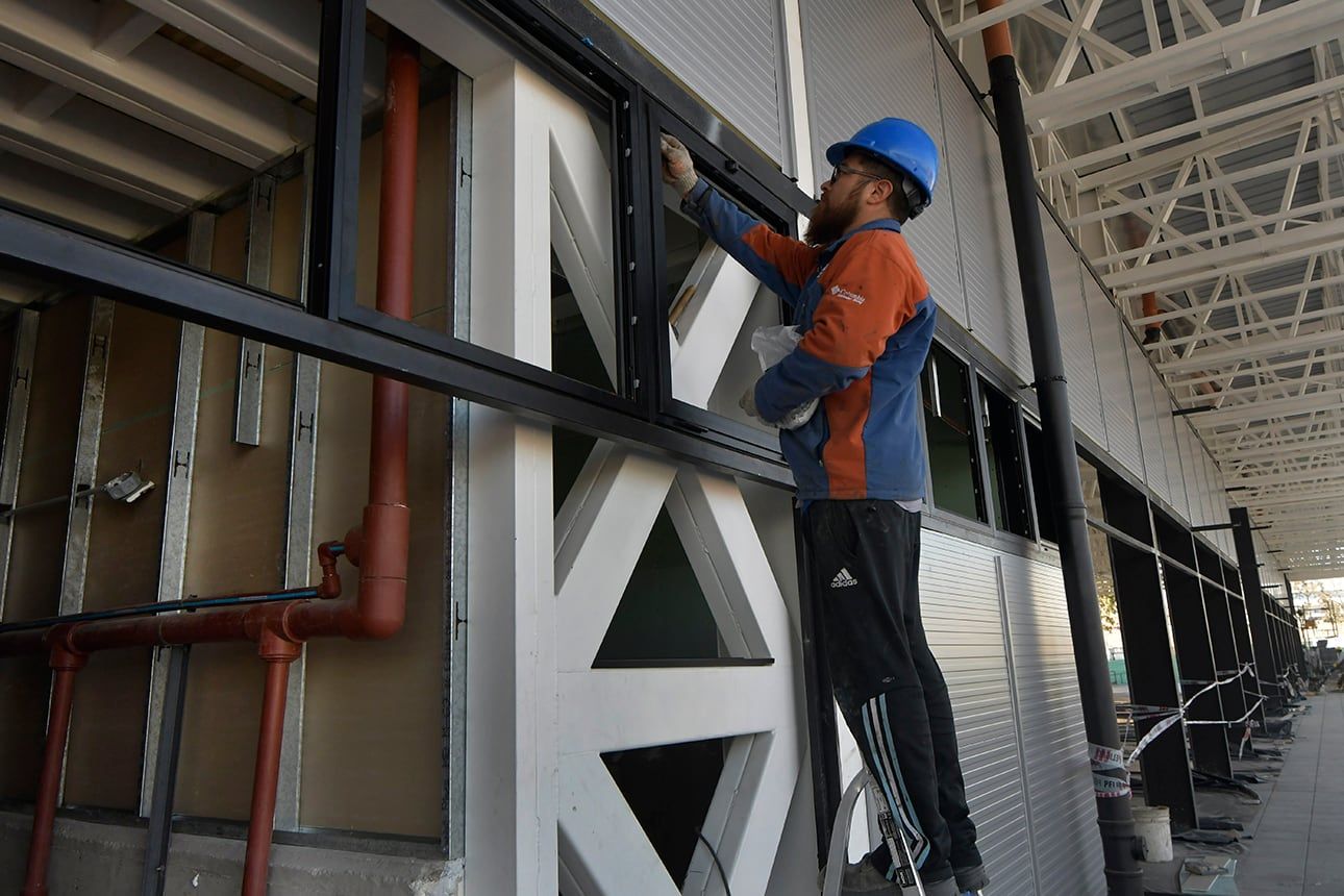 Continúa la remodelación y ampliación de la terminal de Ómnibus de MendozaFoto: Orlando Pelichotti