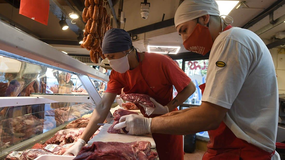 Por el alto costo que tienen los cortes de carne, bajó el consumo y en las carnicerias se nota la disminución de compras Foto: José Gutierrez/ Los Andes