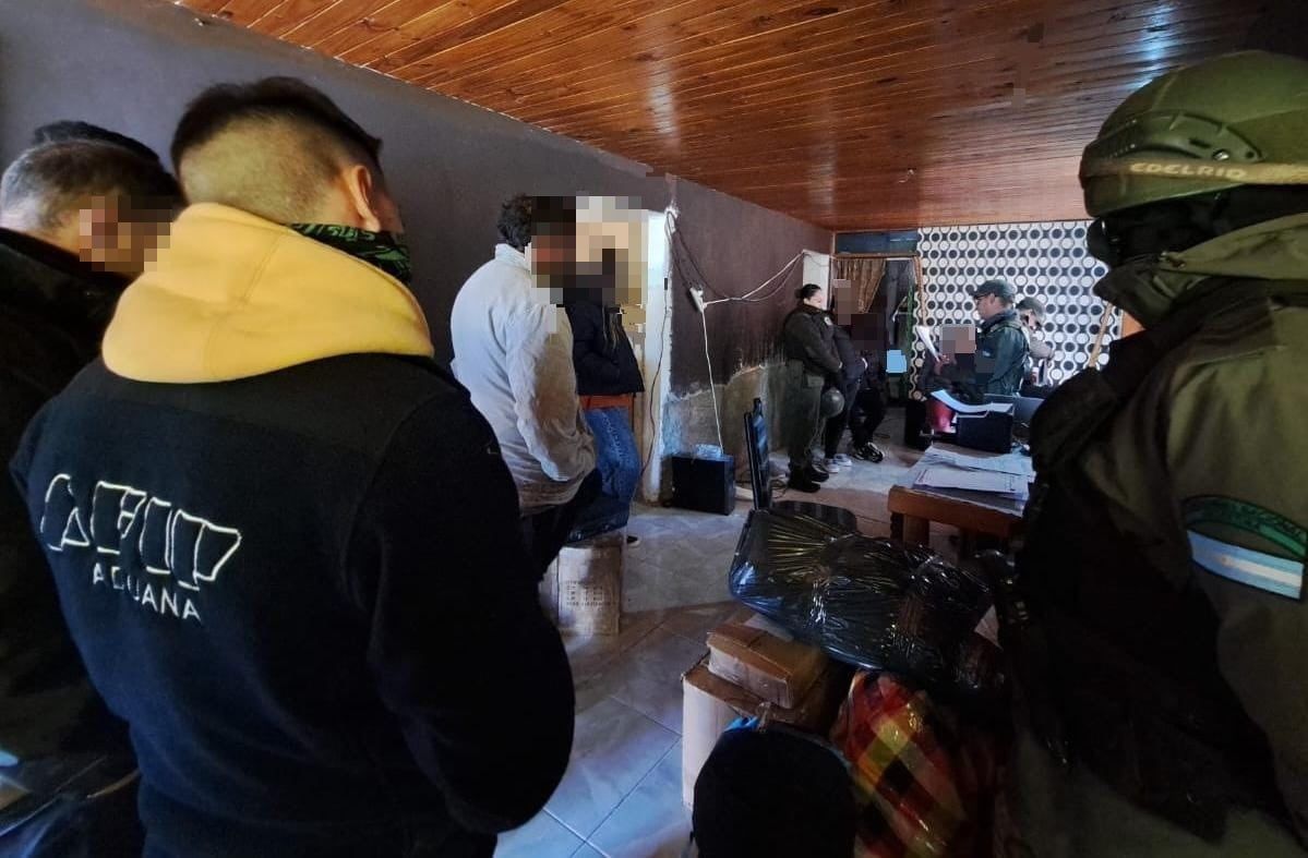 Una de las viviendas allanadas por Gendarmería en Tunuyán.