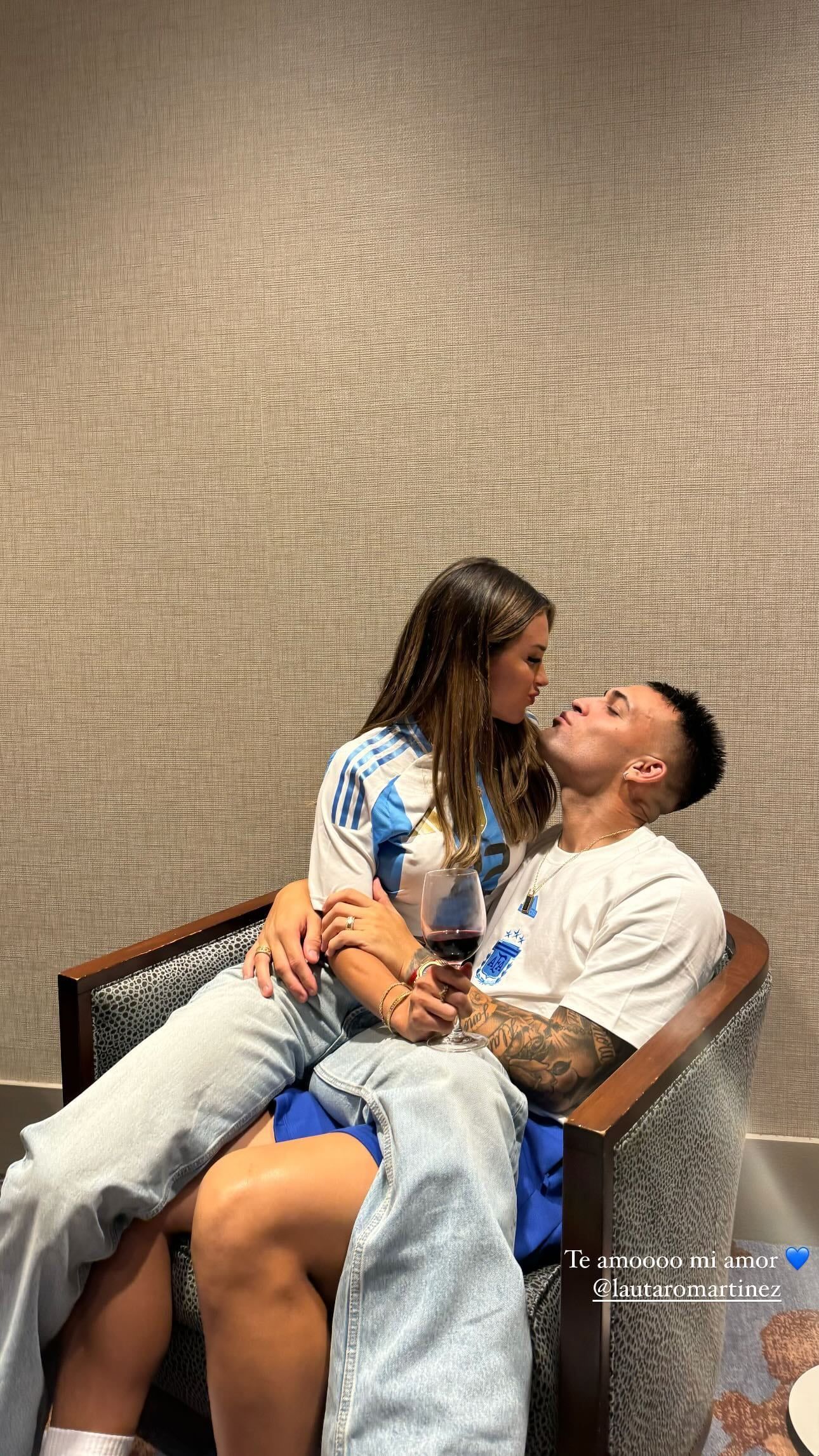 El look de Agustina Gandolfo para el partido vs Canadá