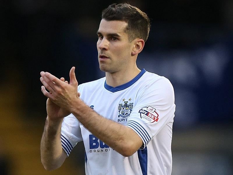 Daniel Nardiello con la camiseta del Bury