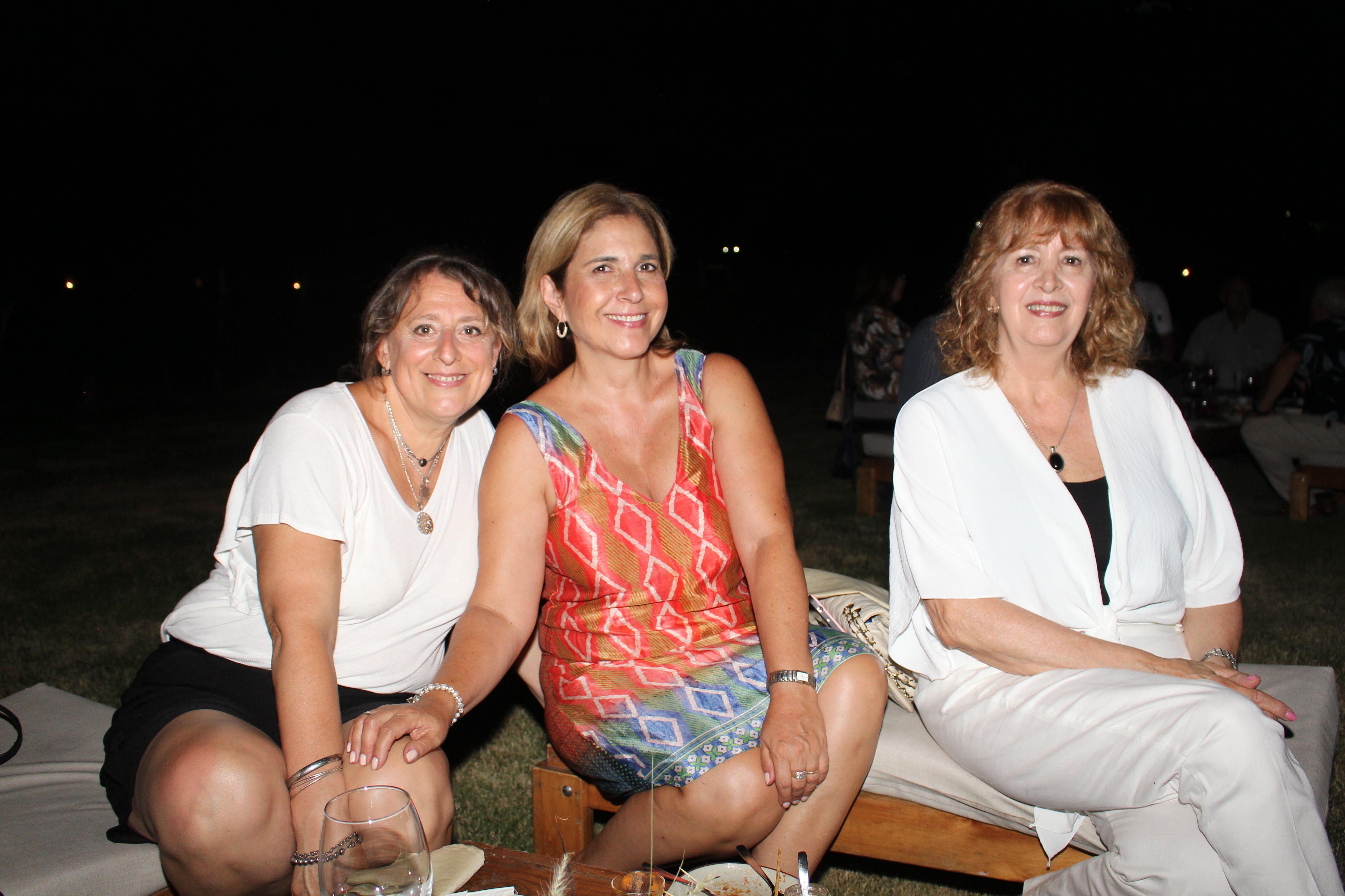 Susana Cabalano, Cecilia Aguallo y Elena Ayala.