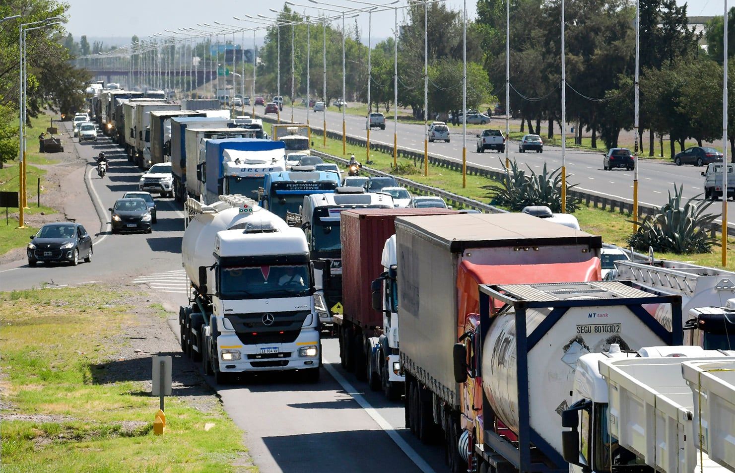 Desde Aprocam advirtieron dificultades en el normal abastecimiento de gasoil, pero asociado a un problema en los costos. (Imagen ilustrativa). Foto: Orlando Pelichotti / Los Andes