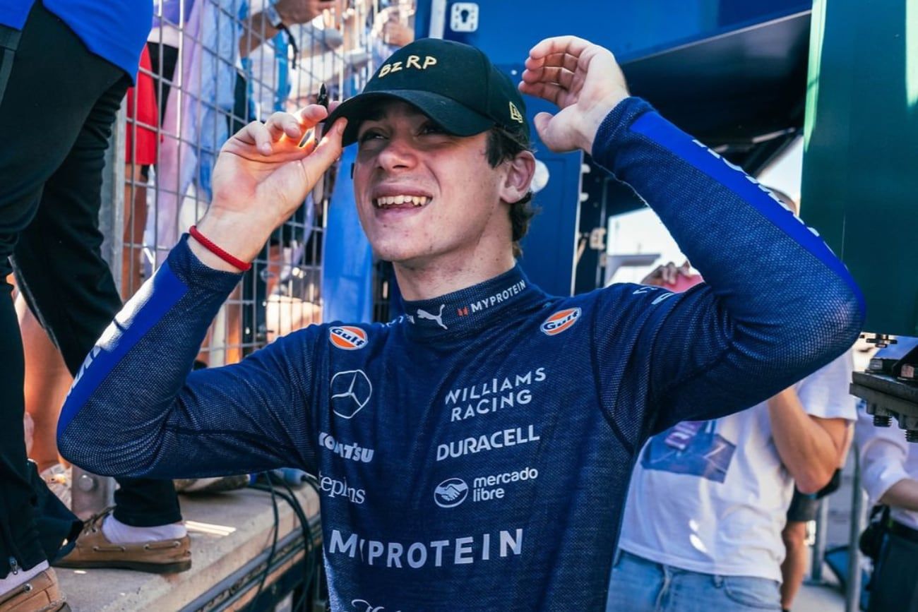 Colapinto recibió el premio al mejor adelantamiento de octubre