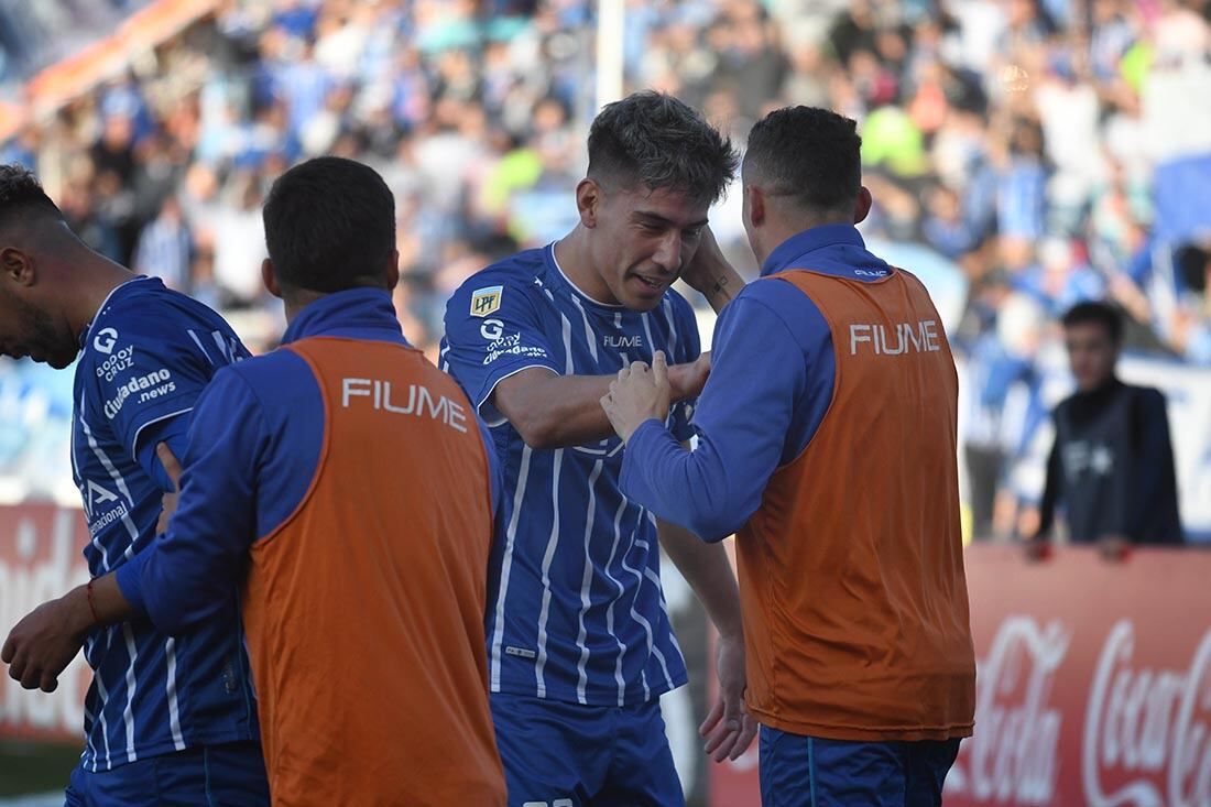 Futbol Liga Profesional, Godoy Cruz Antonio Tomba vs. Defensa y Justicia en el estadio Malvinas Argentinas. Festejo del primer gol de Godoy CruzFoto: José Gutierrez / Los Andes