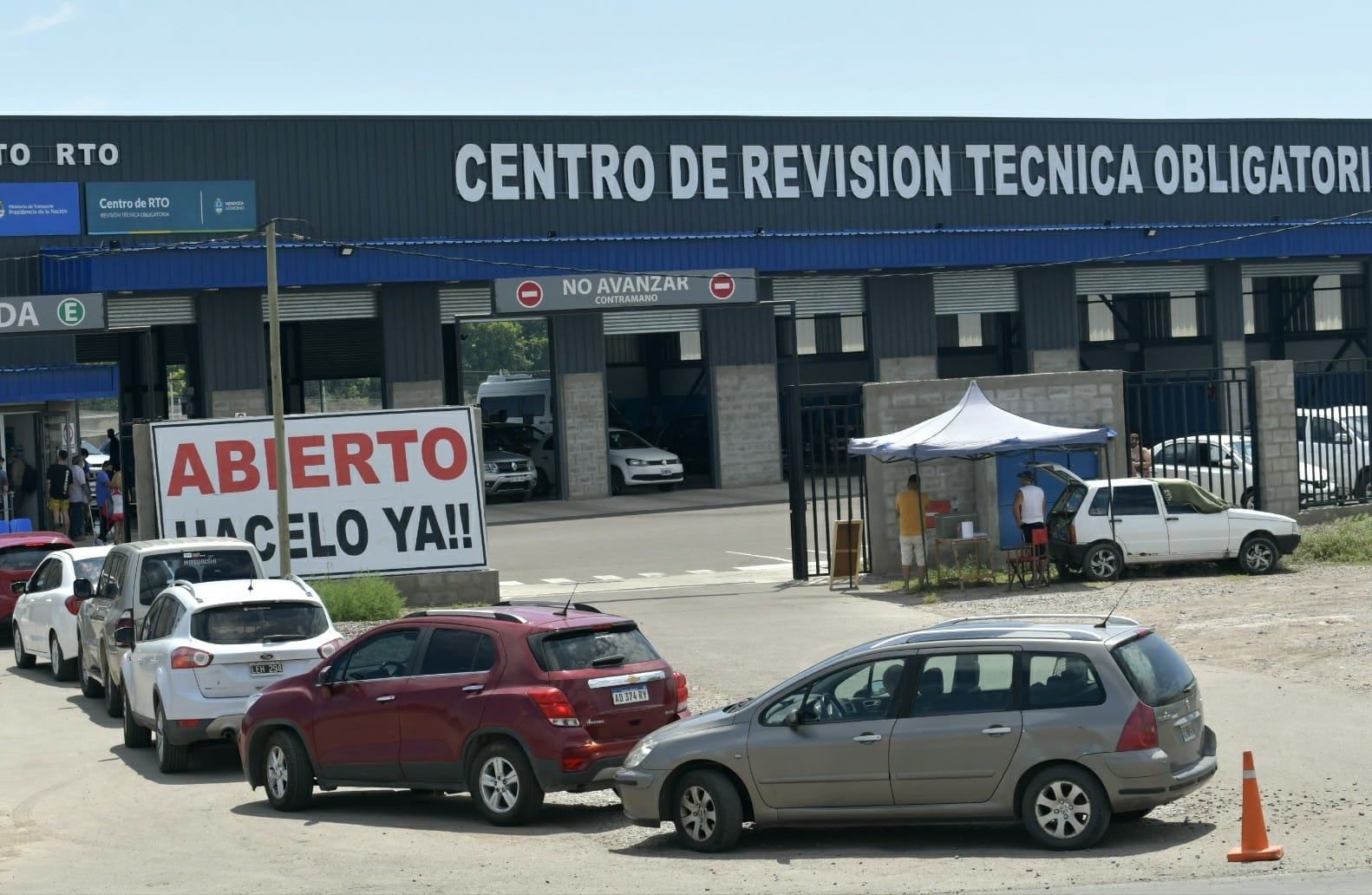 La RTO será obligatoria y exigible en Mendoza a partir del sábado. Foto: Orlando Pelichotti / Los Andes.
