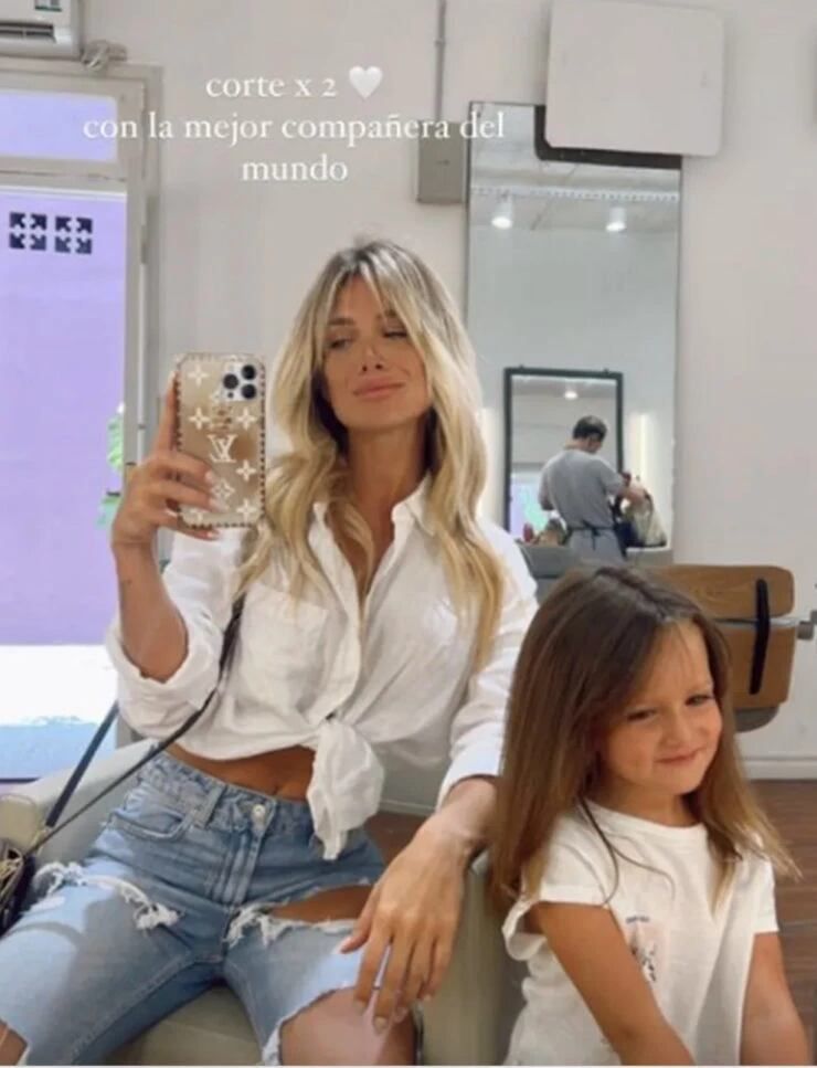 Cami Homs pasó por la peluquería y enamoró a todos