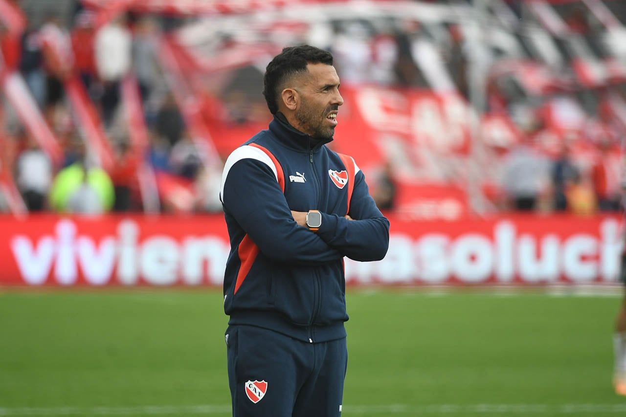 Fútbol Copa Argentina, Independiente de Avellaneda vs. Estudiantes de La Plata en el estadio Malvinas Argentinas de Mendoza. Carlos Tevez D.T. de Independiente de Avellaneda Foto: José Gutierrez / Los Andes  