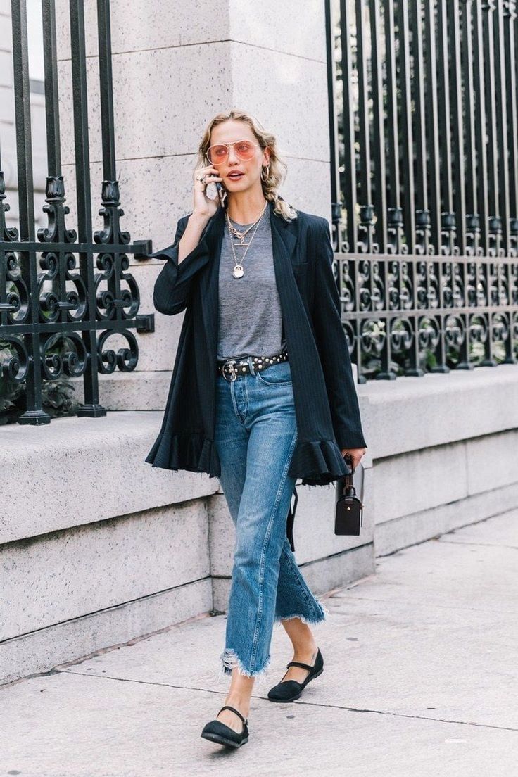 Este calzado representa la fuerte nostalgia que tiene la moda de hoy en día.