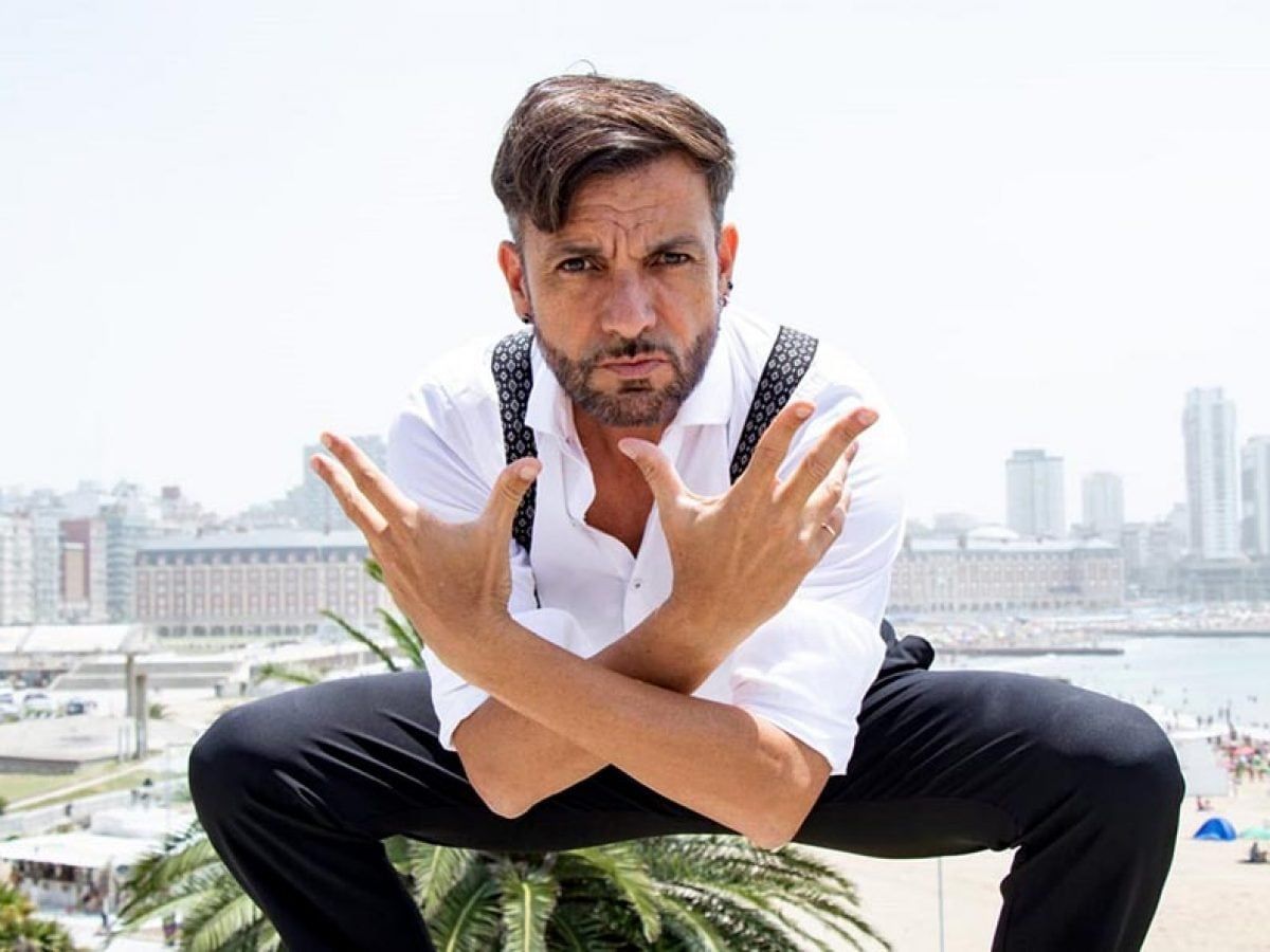 "Una cosa que la relacionen con Luciano Castro, El Duki o Sebastián Yatra, pero que la relacionen conmigo nada que ver. Pídanle disculpas", dijo el actor.