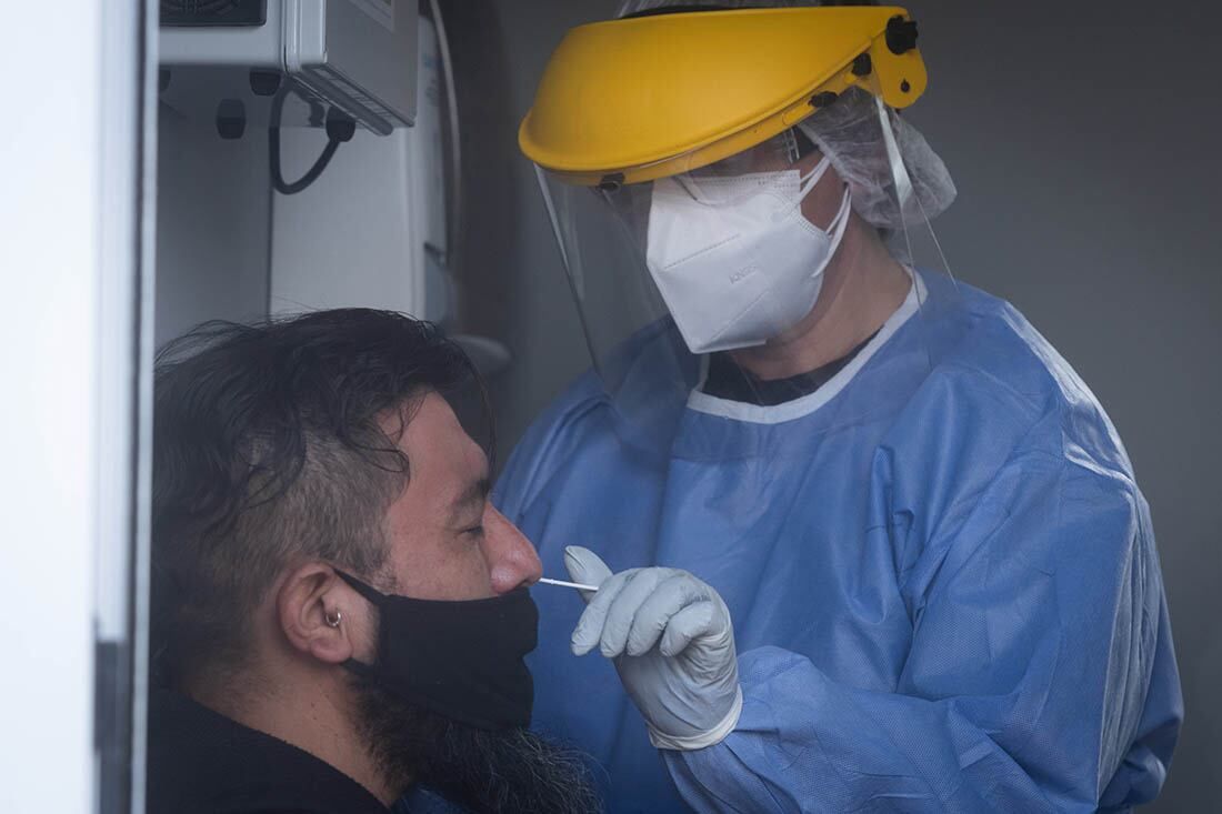 Más allá de que se estudia la posibilidad de extender el tiempo de aislamiento, desde el Ministerio de Salud de la Nación destacaron que se mantendrá en 10 días.