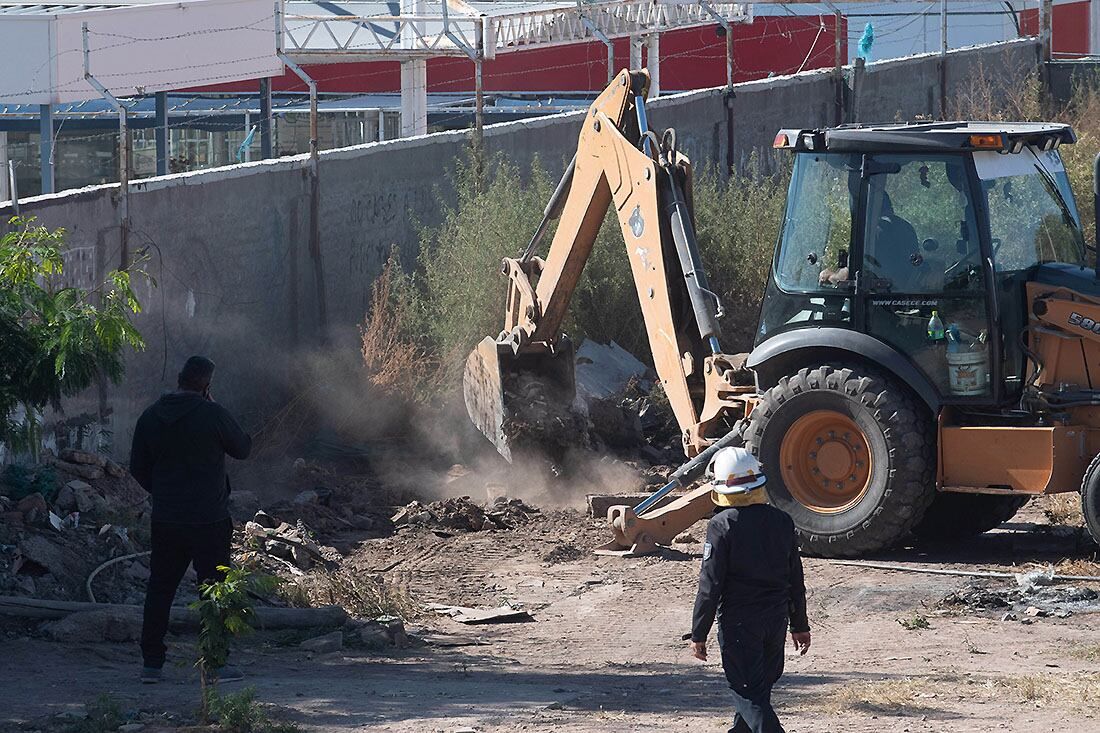 Siguen los rastrillajes buscando a la joven desaparecida Abigail Carniel, en el predio de la cancha de Jorge Newbery en Las Heras.