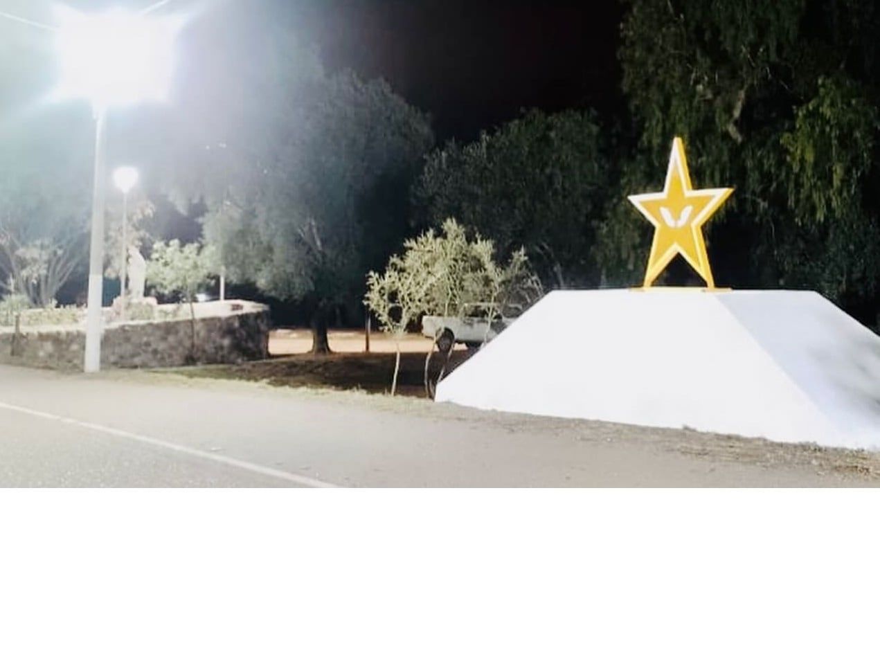 El memorial levantado  en Cuadro Benegas por las víctimas de la Tragedia de la Cuesta de los Terneros. Facebook.