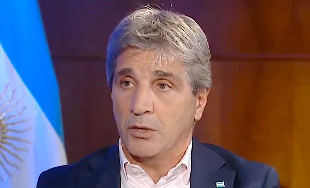 Luis Caputo viajará a Washington para una reunión con el FMI a pocos días del vencimiento de un pago y en un contexto de mayor demanda de divisas para el pago de importaciones.
 Foto: Captura de video