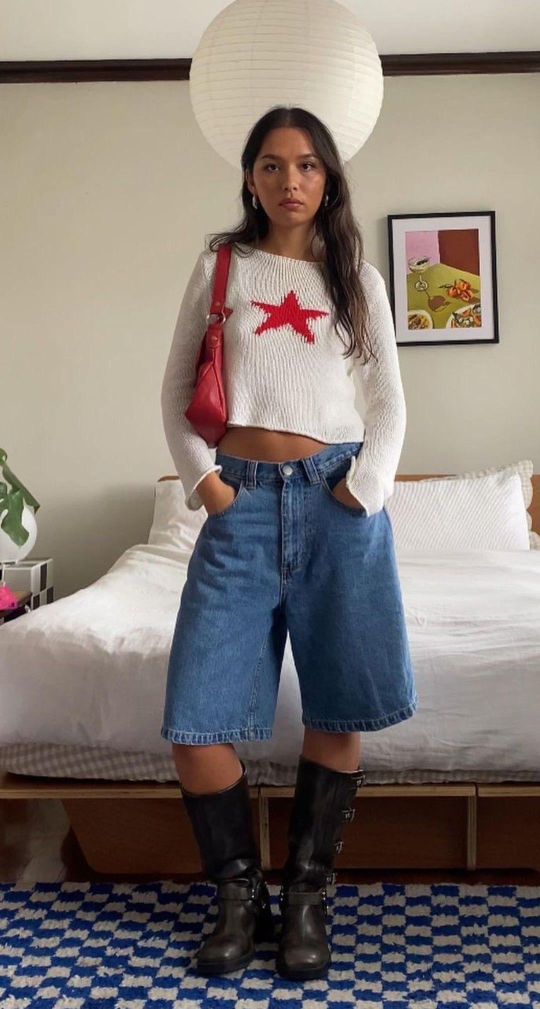 Bermuda de jean estilo urbano.