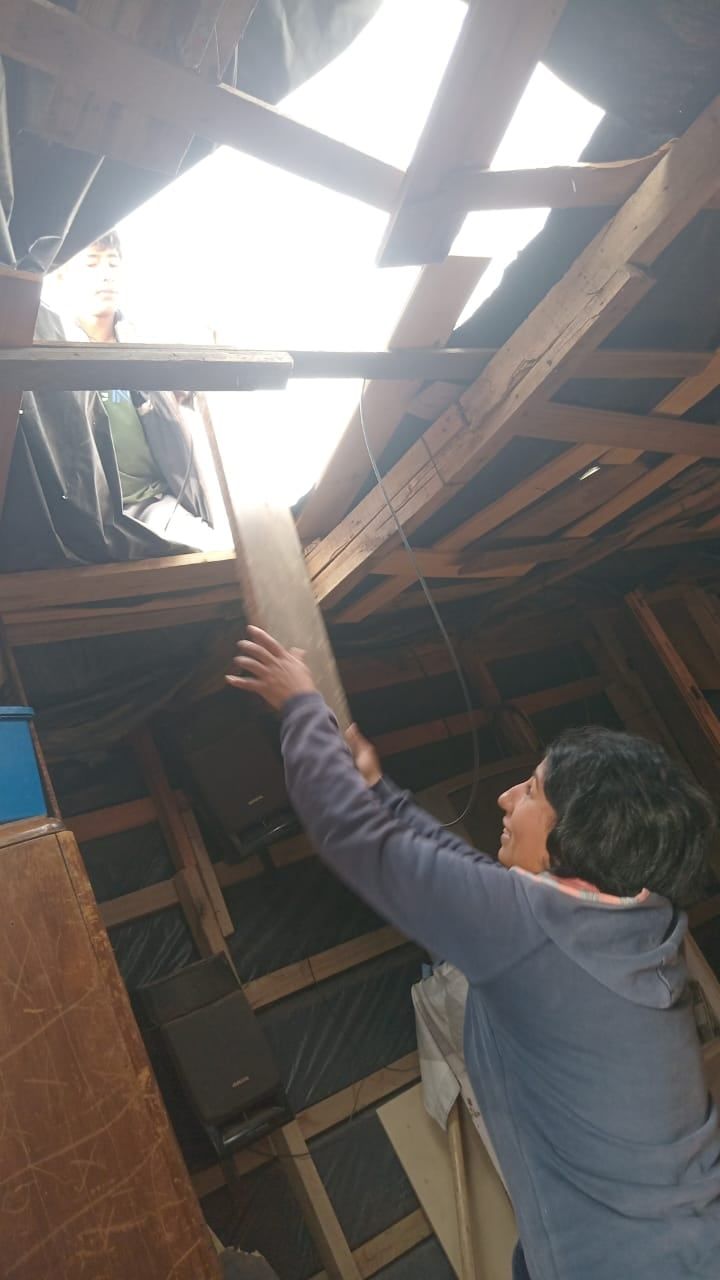 Lorena muestra el desastre en su casa